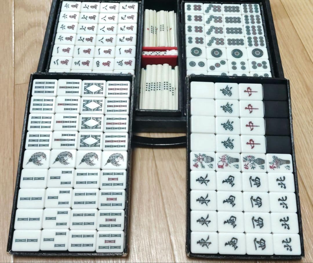 ★背黒★雀鬼★（希少カラー・激レア）麻雀牌