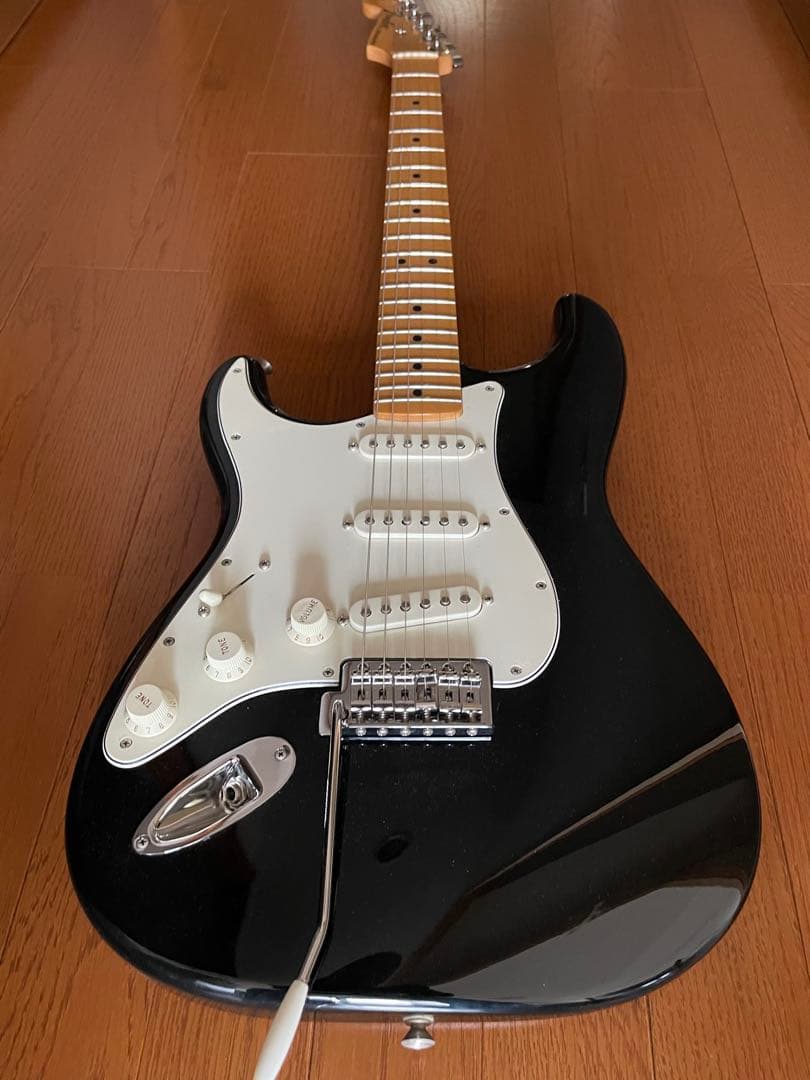 （期間限定）フェンダーストラトキャスター　 ブラック ハードケース付き