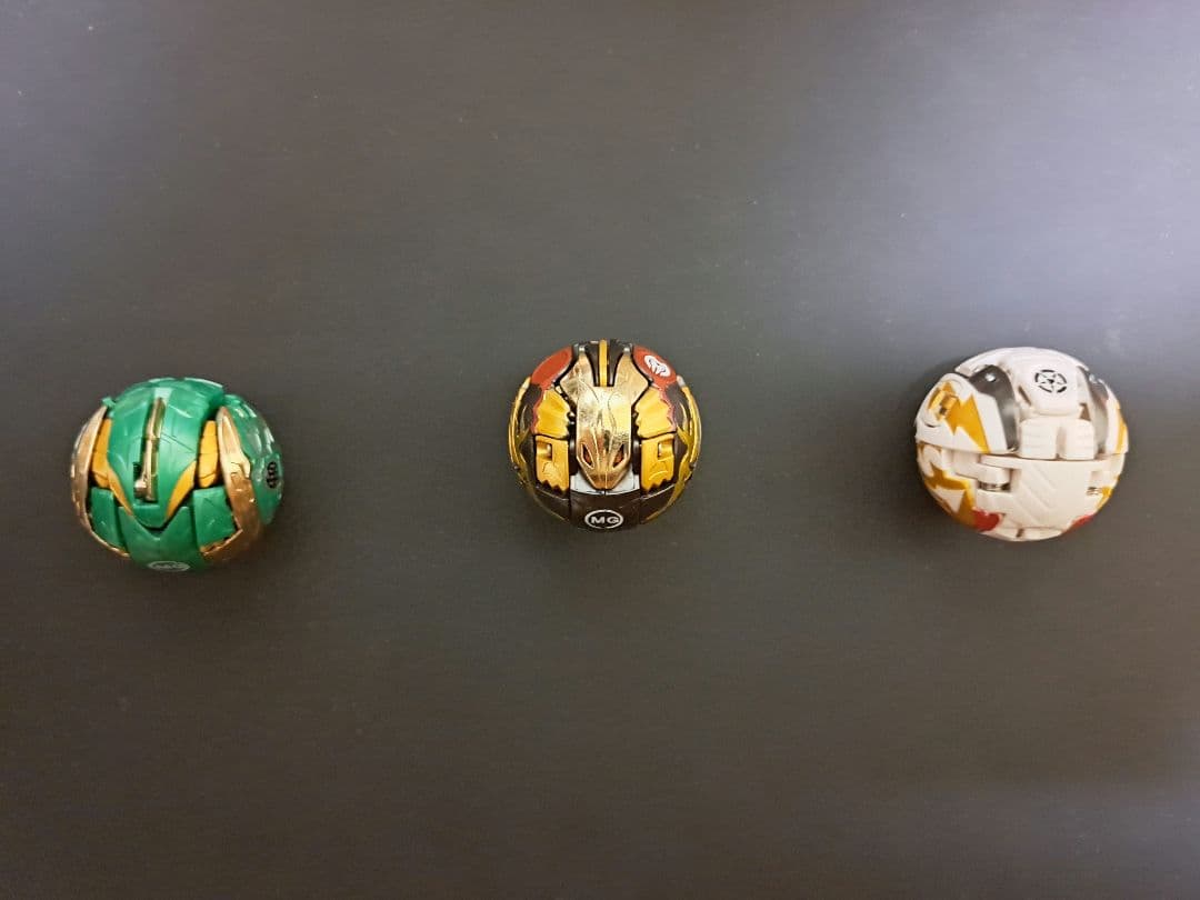 (激レア)爆丸 爆テク 神3 磁ドラガオン 轟フドウ 士ガリュウ