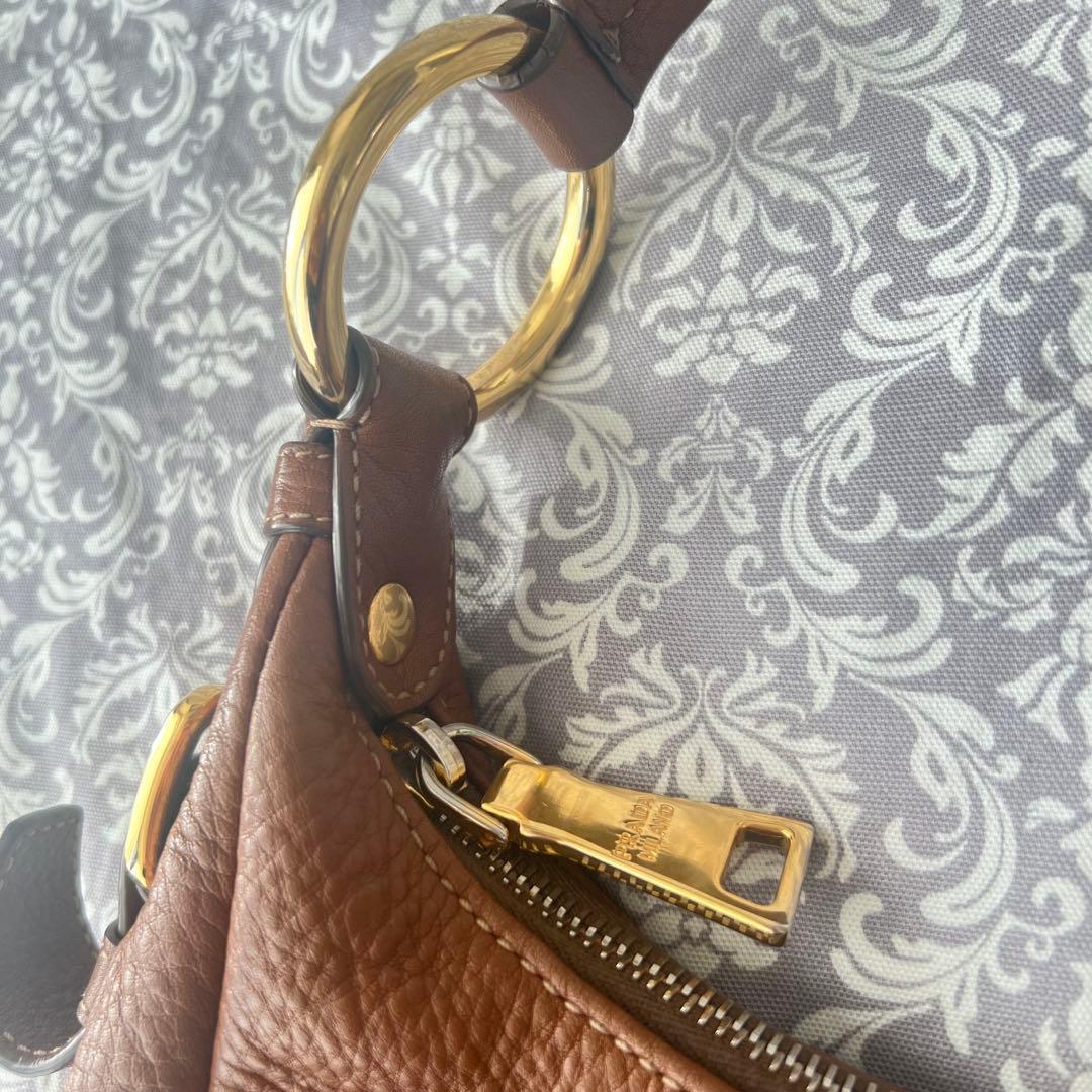 PRADA ブラウン　レザー ハンドバッグ