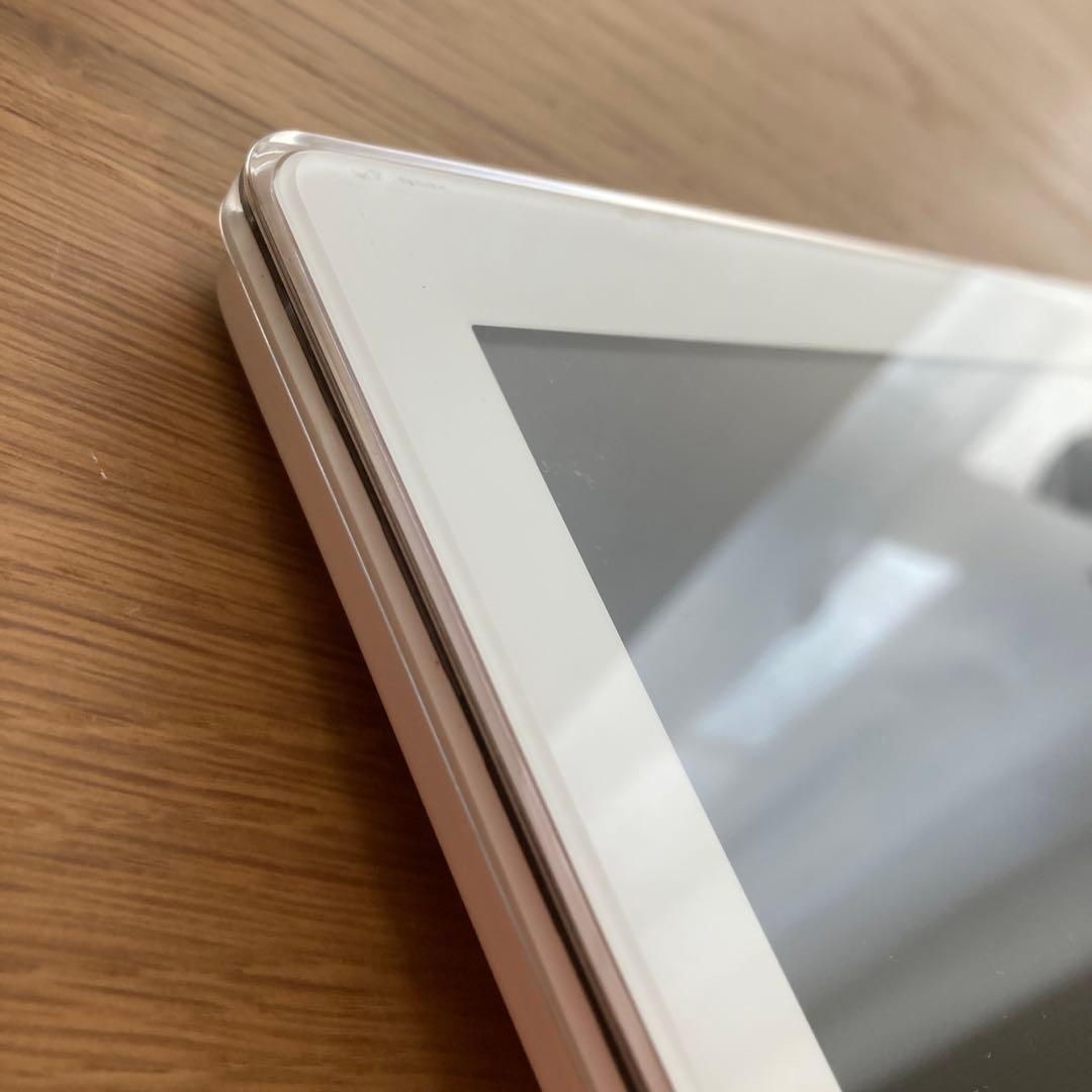 美品 Panasonic プライベートビエラ UN-10CE10-W ホワイト