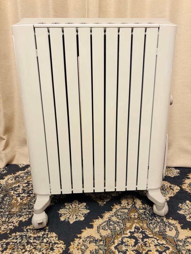 美品！デロンギ　ベルカルド オイルヒーターRHJ75V0915-GY