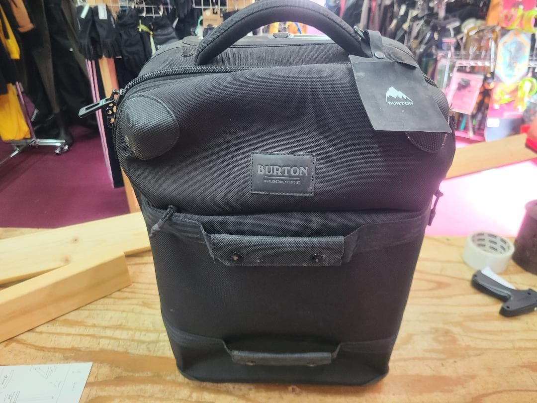 ウィーリー フライト デック 38L トラベルバッグ