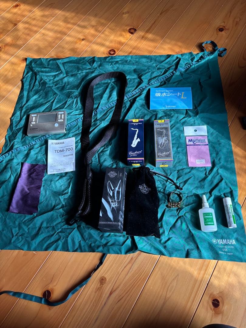 YAMAHA サックス本体 金色 付属品多数