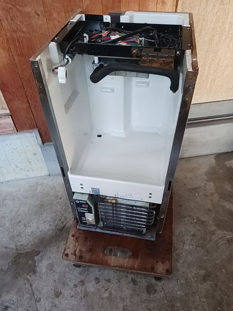 ダイワ　業務用製氷機　DRI-25LME 　ホシザキIM-25M 相当