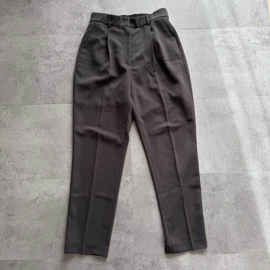 ルイルエ セットアップ スリットスリーブペプラムトップス＆ テーパードパンツ L