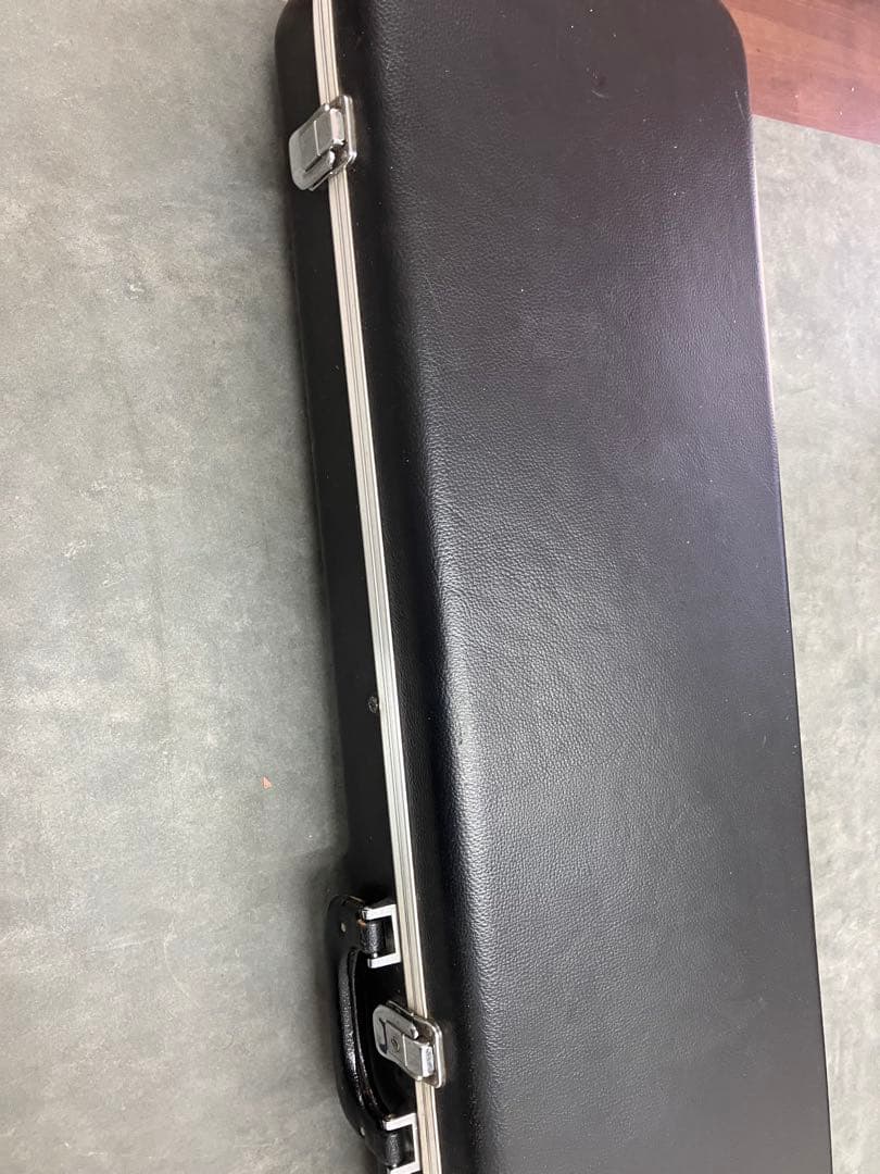 ①三味線 本体 伝統的和柄装飾付き 和楽器 付属品各種 ハードケース付