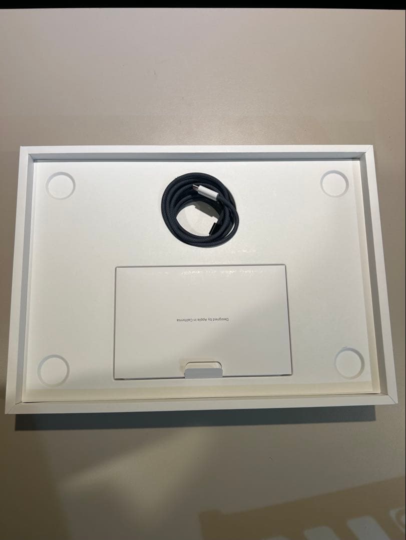 【早い者勝ち】MacBook Air M2 (2022)