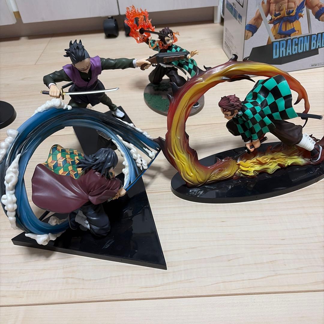 鬼滅の刃 一番くじ　折れぬ心と刃で進め　冨岡義勇フィギュア　竈門炭治郎　玄弥