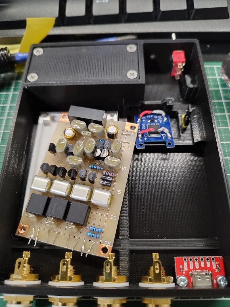 あーき　デジタル同軸スプリッタ