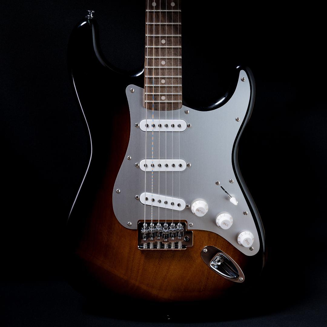 ストラト用アノダイズドピックガードSilverシルバー銀/Lotustorks