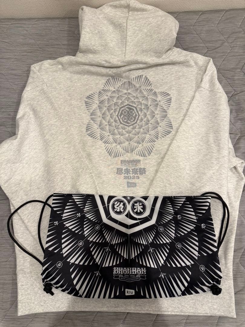 f*l様 Kiu 尽未来祭 コラボ 非売品パーカー XL