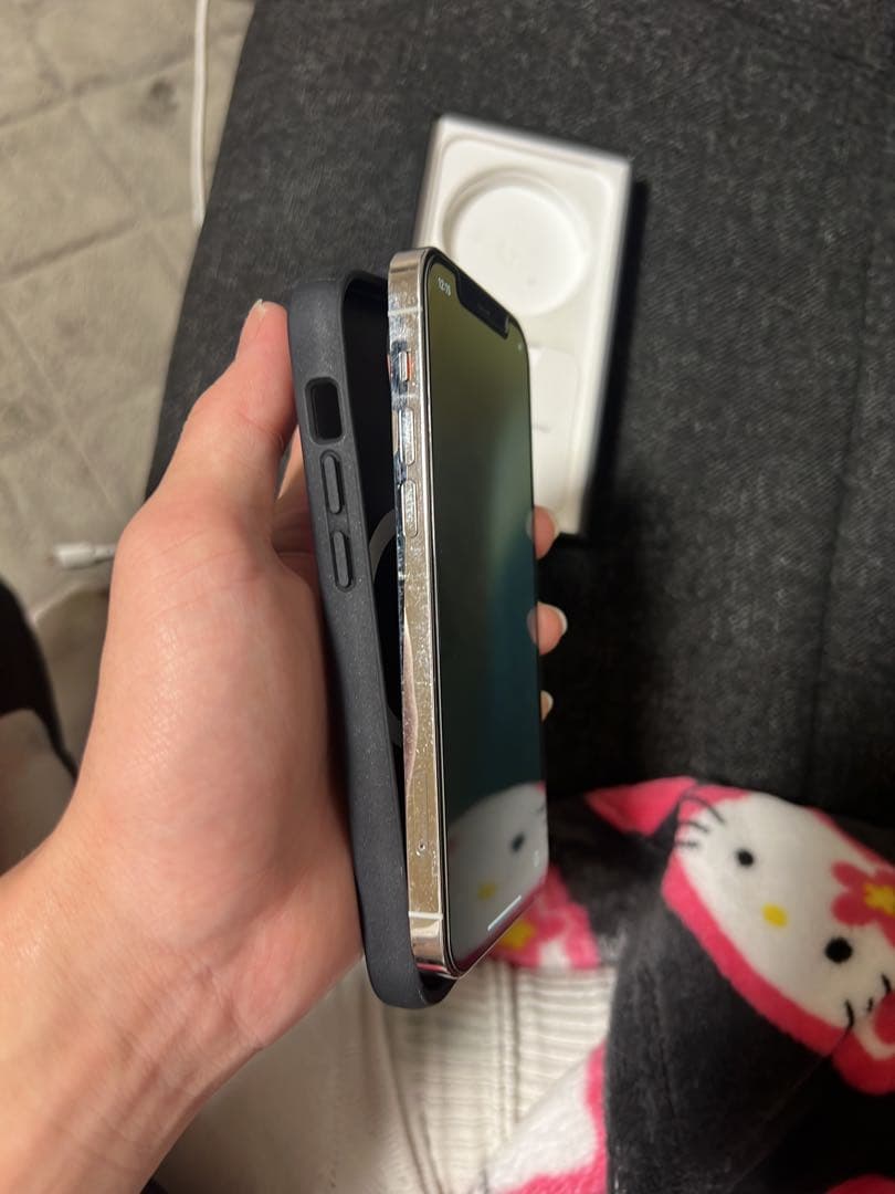 iPhone12pro 128gb casetify付き