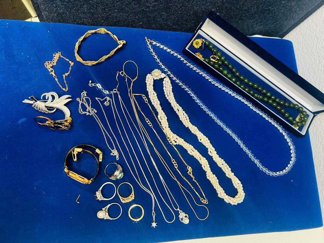 遺品整理　アクセサリー　まとめ売り