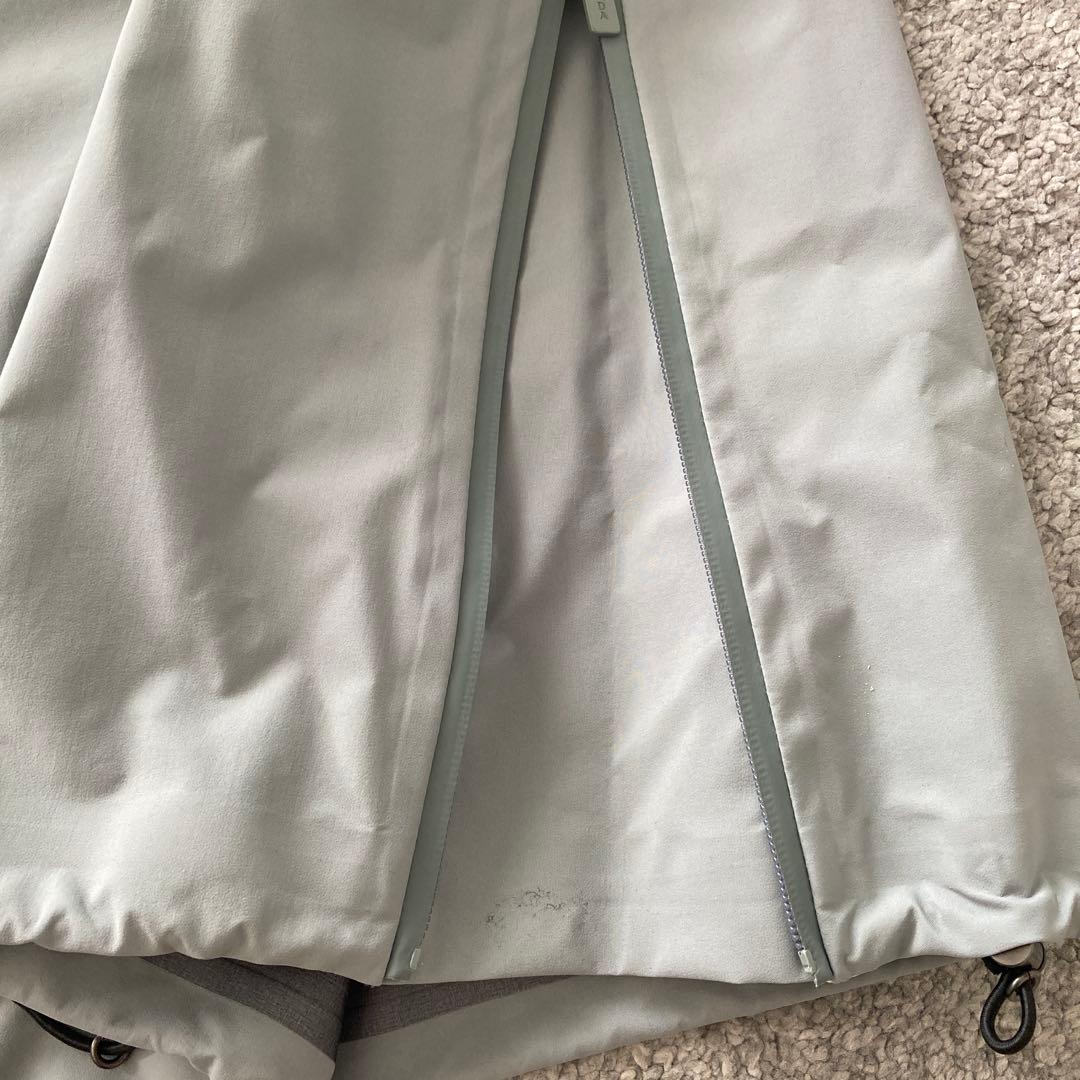 プラダリネア・ロッサジャケット