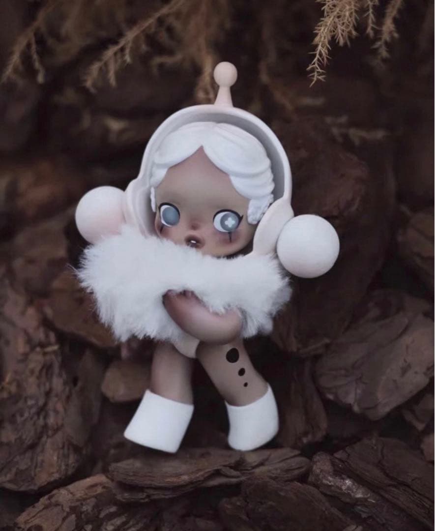 日本未発売 SKULLPANDA PLANET フィギュア限定版