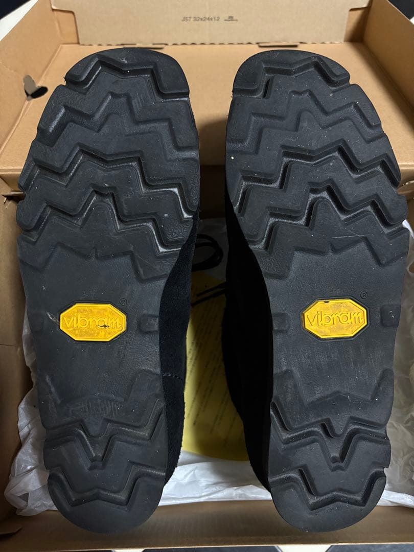 クラークス ワラビーブーツ ゴアテックス　CLARKS GORE-TEX