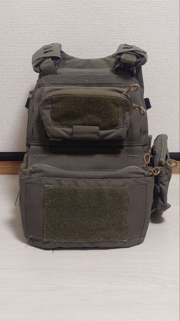 実物 Ferro concepts プレートキャリア　レンジャーグリーン