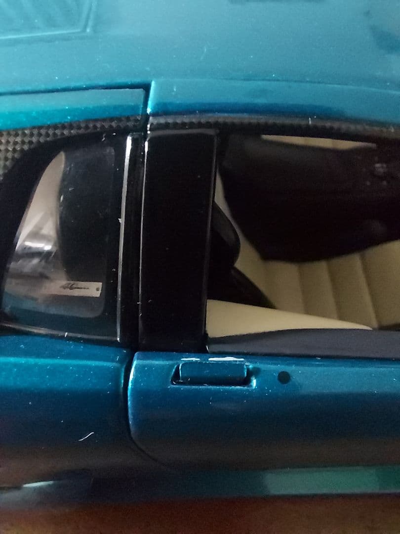 AUTOart 1/18ランボルギーニムルシエラゴ40周年2000台限定モデル