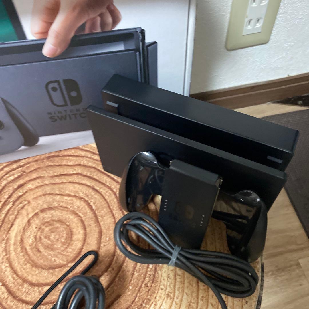 Nintendo Switch ニンテンドースイッチ本体　グレー ①