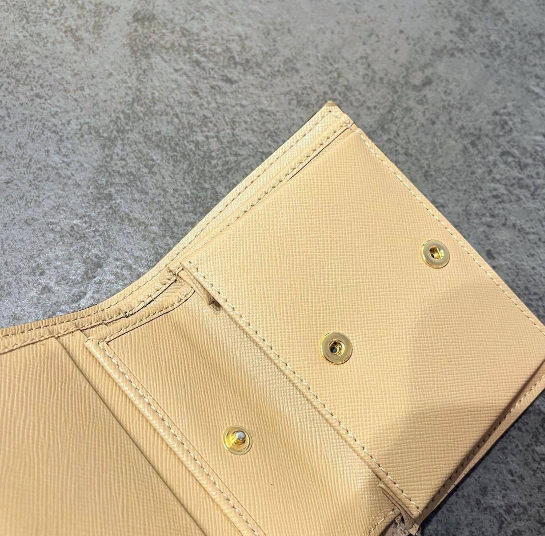 【値下げ中】MARNI 二つ折り財布 ホワイト/ネイビー/イエロー