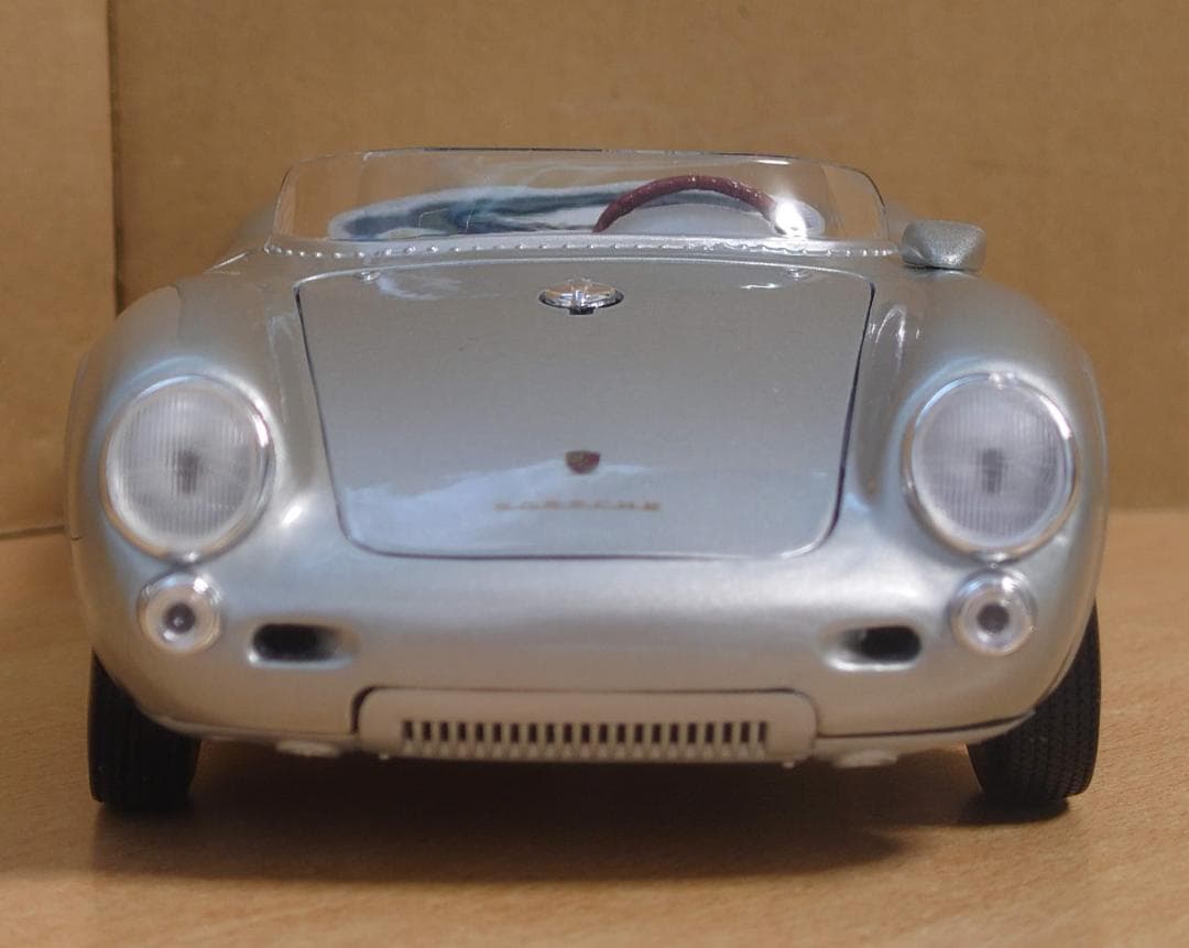 1/18 ポルシェ550A スパイダー 1955 シルバー Porsche