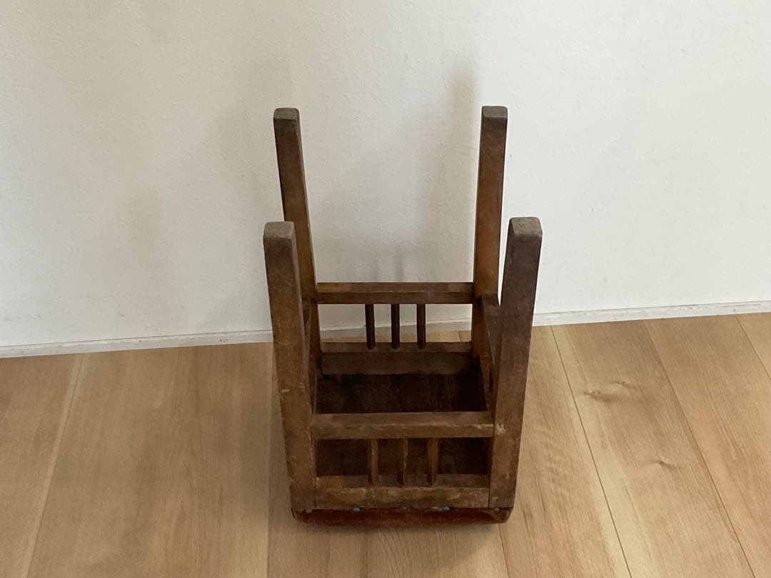 ヴィンテージ　アンティークスツール　透かし三本梯子　椅子　古道具