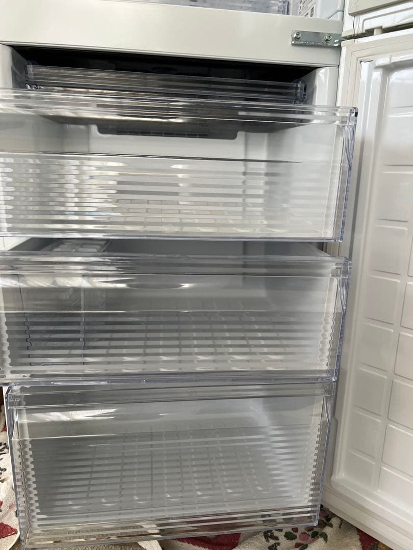 【送料込み】SHARP 冷蔵庫　SJ-PD28F-W 280L