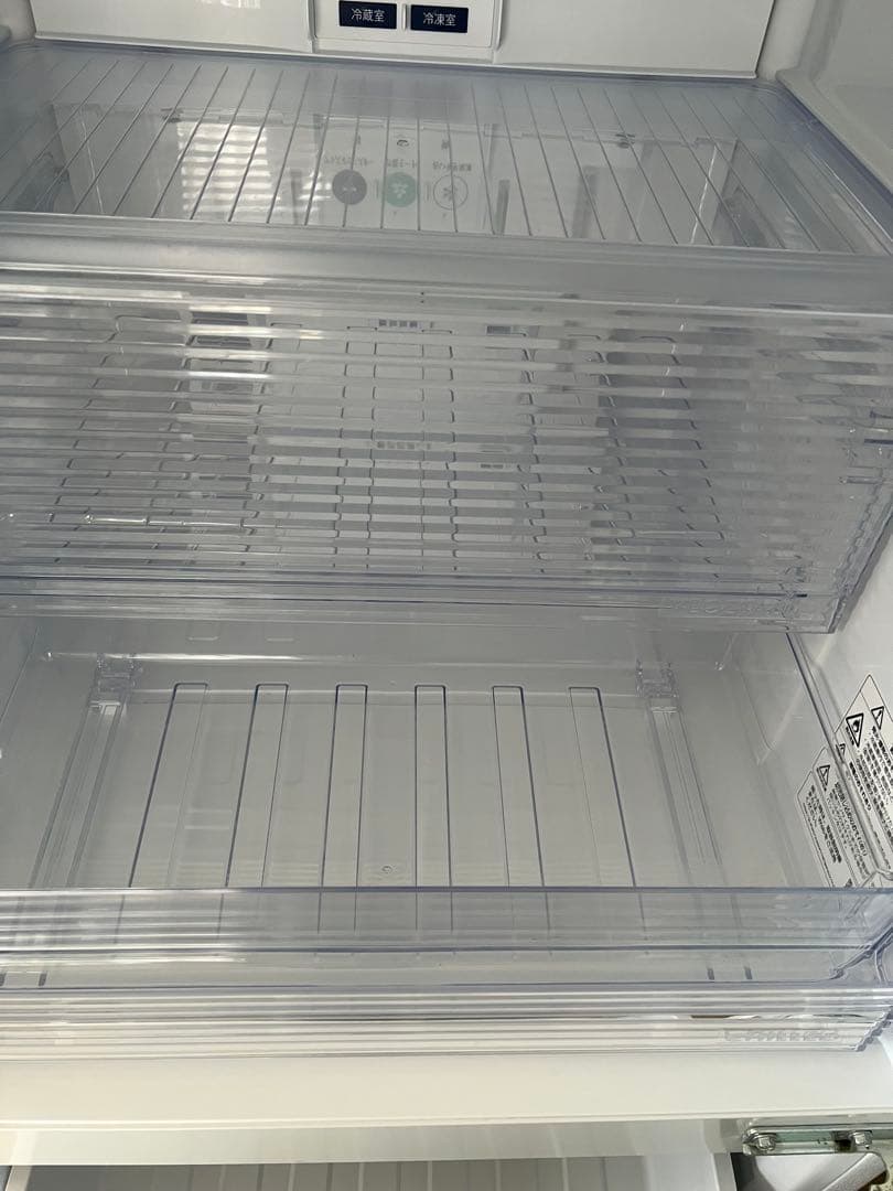 【送料込み】SHARP 冷蔵庫　SJ-PD28F-W 280L