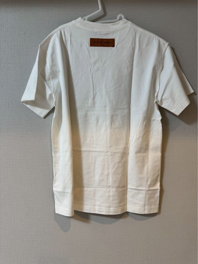 ルイヴィトン　ロゴTシャツ　ホワイト