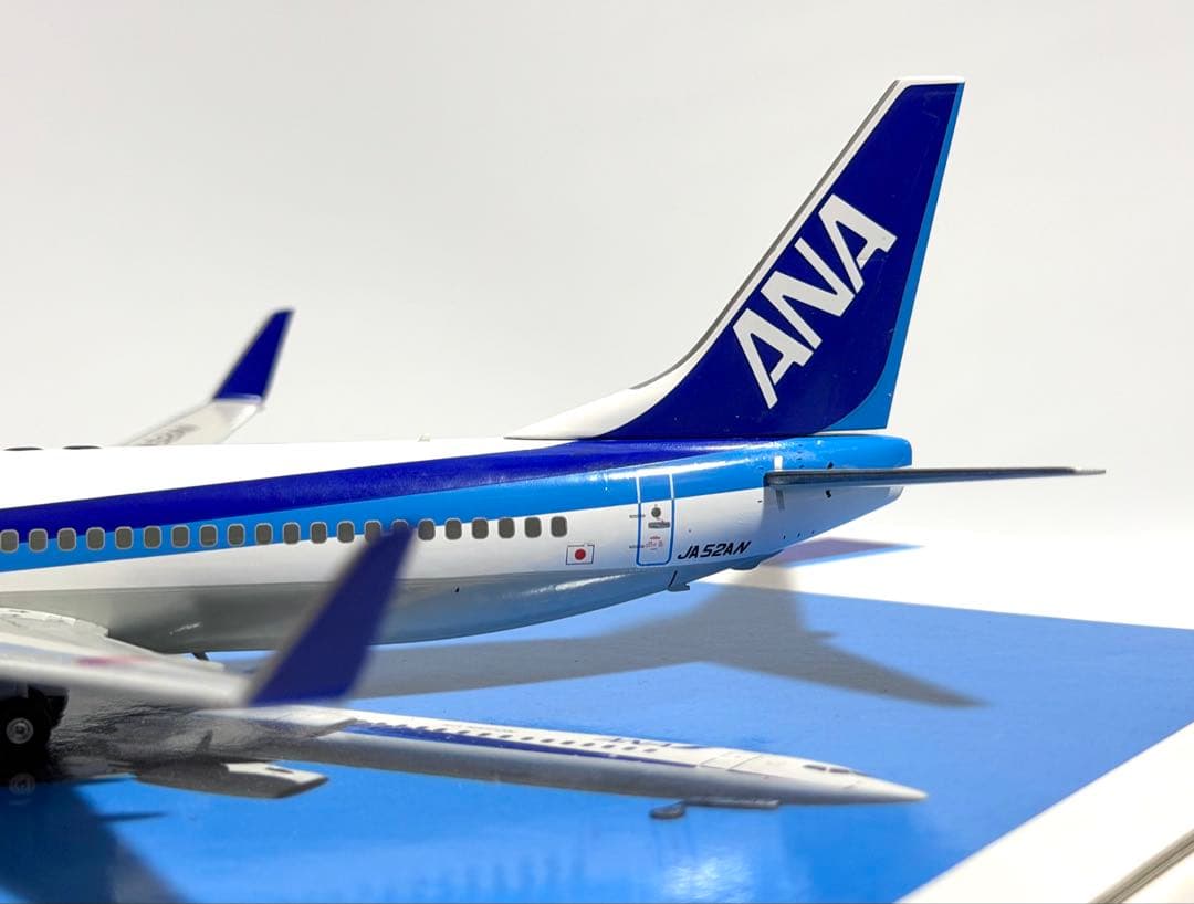 全日空商事 1/200 B737-800 ANA NH20033
