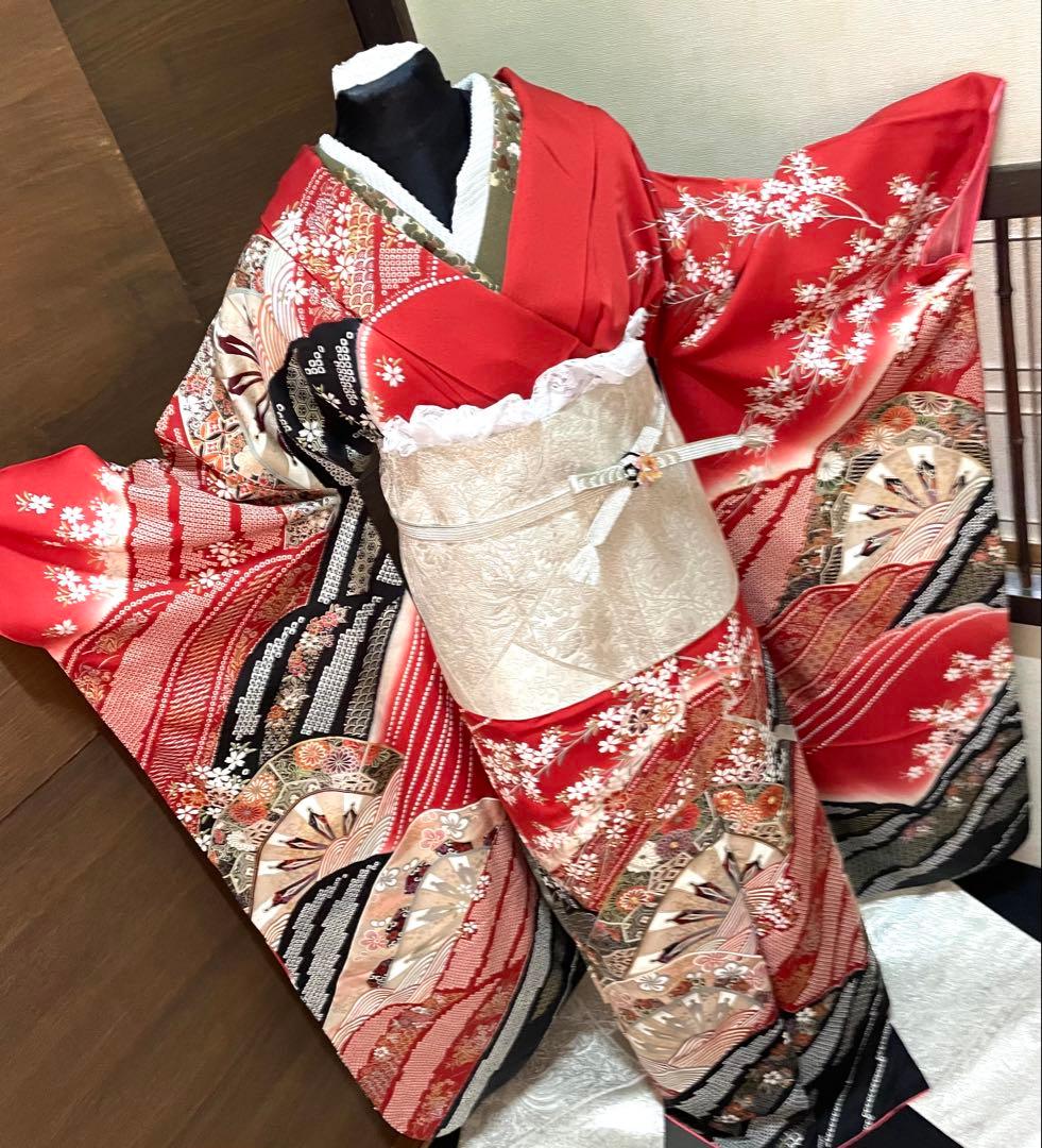 振袖 フルセット6点サイズM〜Ｌ駒刺繍　立波吉祥花文　暈し染め　金銀彩　正絹
