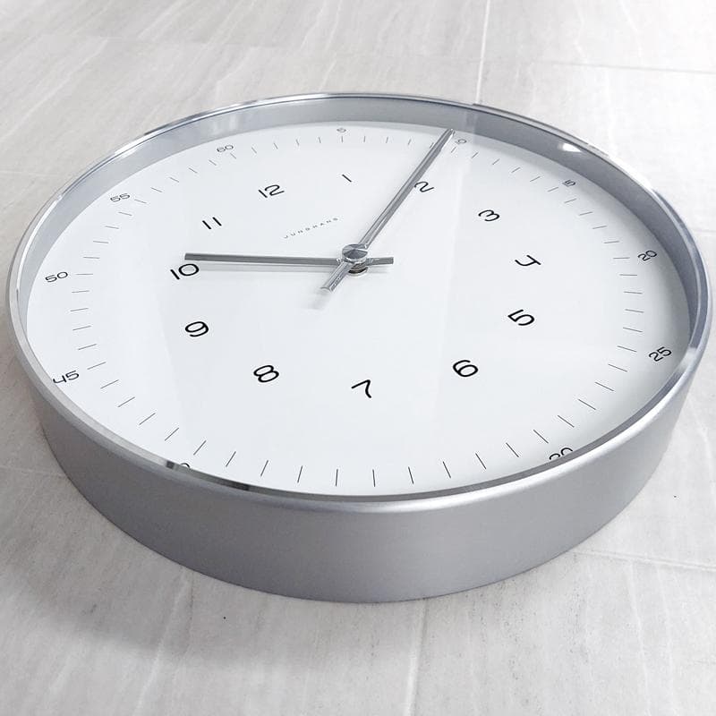 ユンハンス　JUNGHANS　掛け時計 　マックスビル　30cm　アラビア数字
