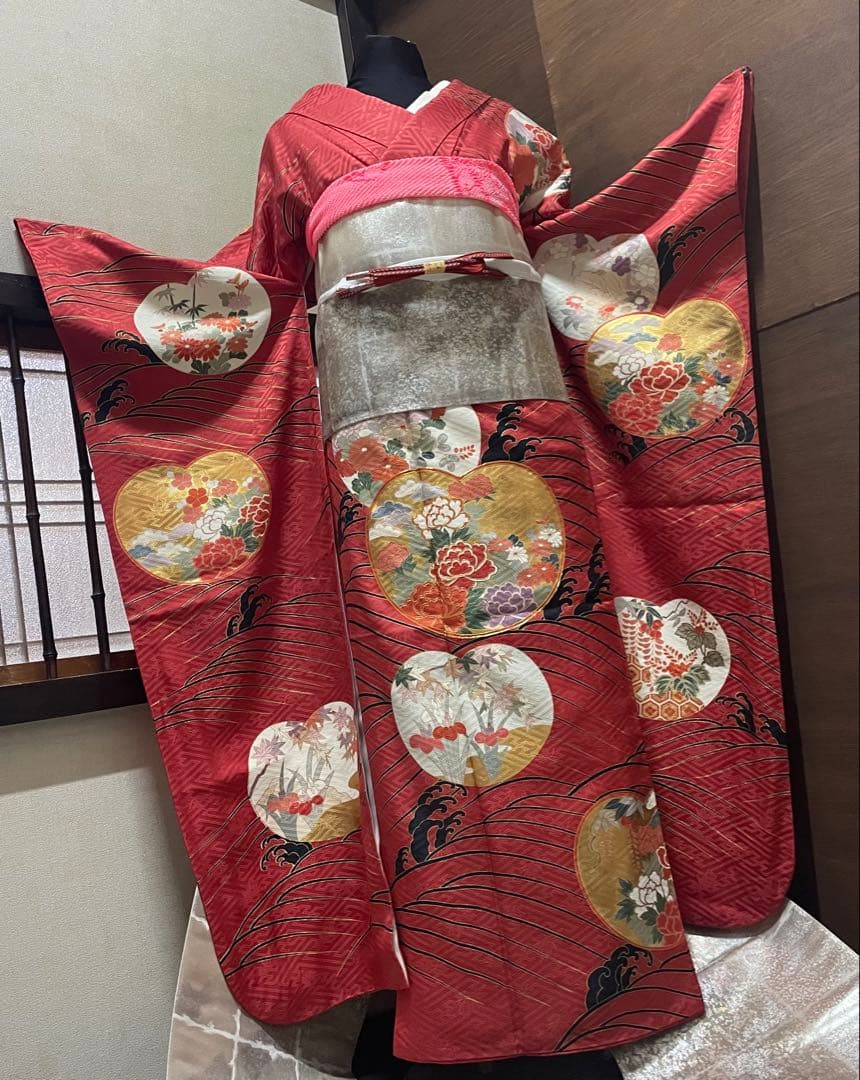 振袖 フルセット6点サイズM〜Ｌ駒刺繍　松竹梅立波花文　金彩　正絹