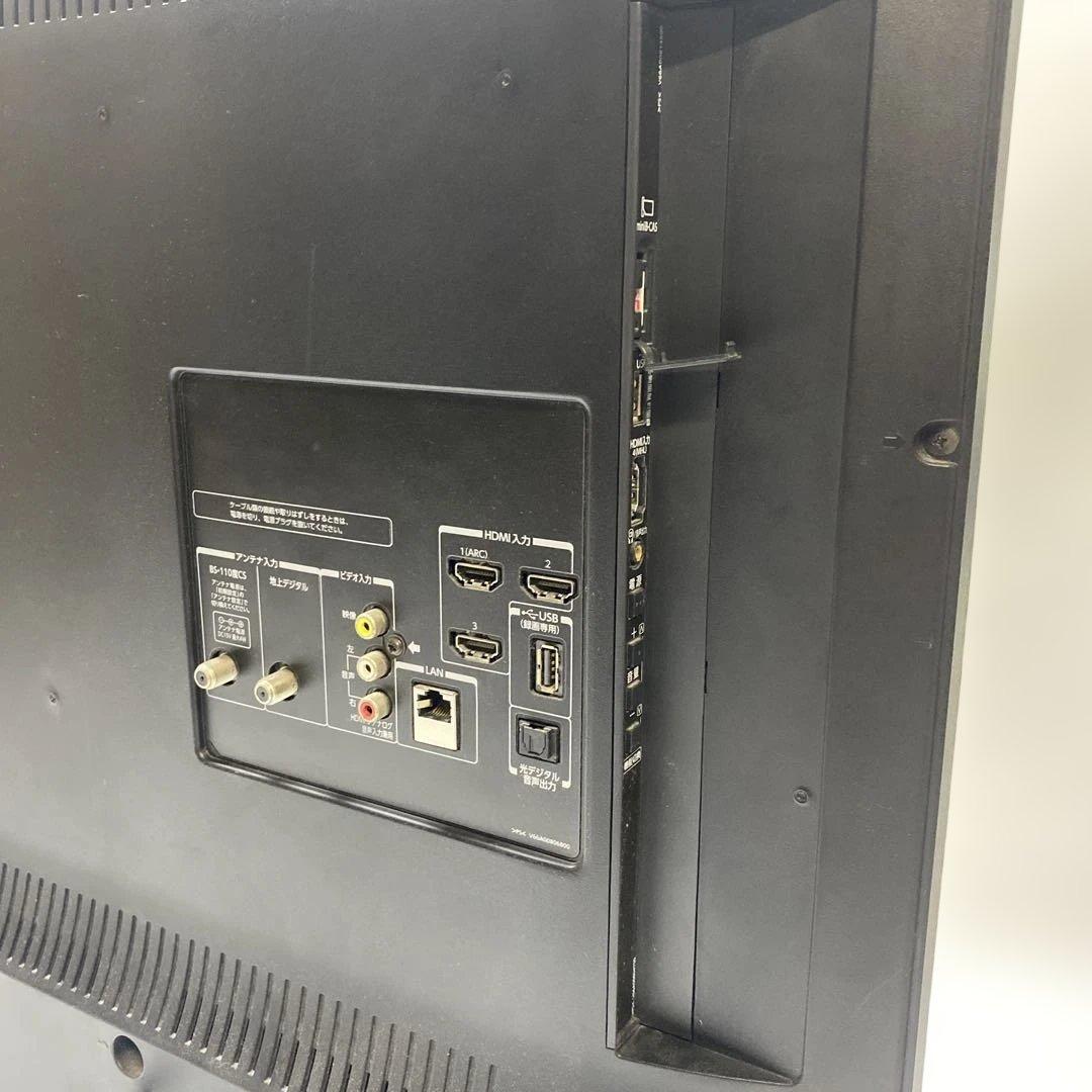 送料無料　TOSHIBA 東芝　テレビ　TV リモコン付き　42インチ　42J8