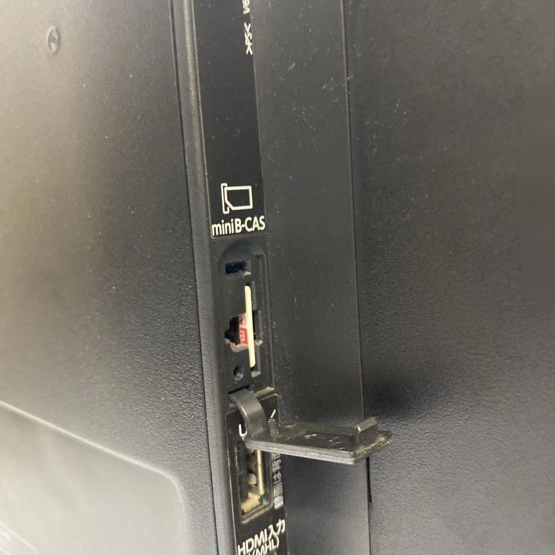 送料無料　TOSHIBA 東芝　テレビ　TV リモコン付き　42インチ　42J8