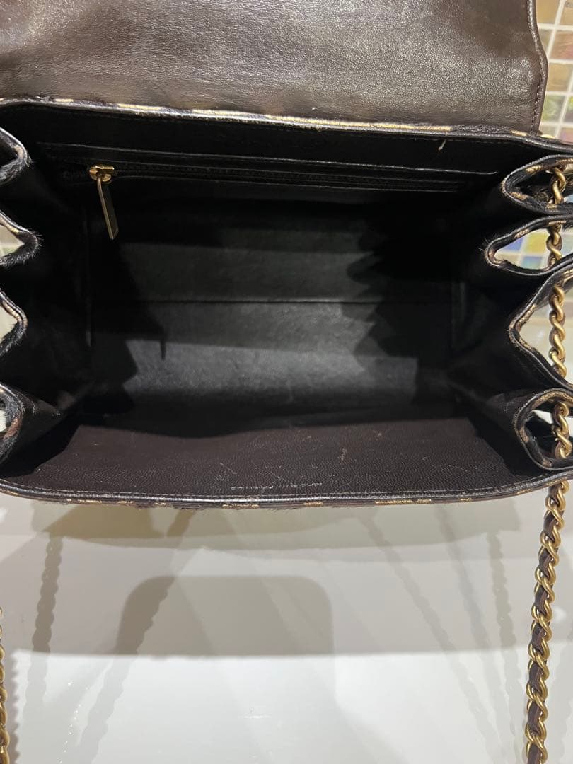 CHANELシャネル　ゴールドと黒のヒョウ柄　ショルダーバッグ　希少