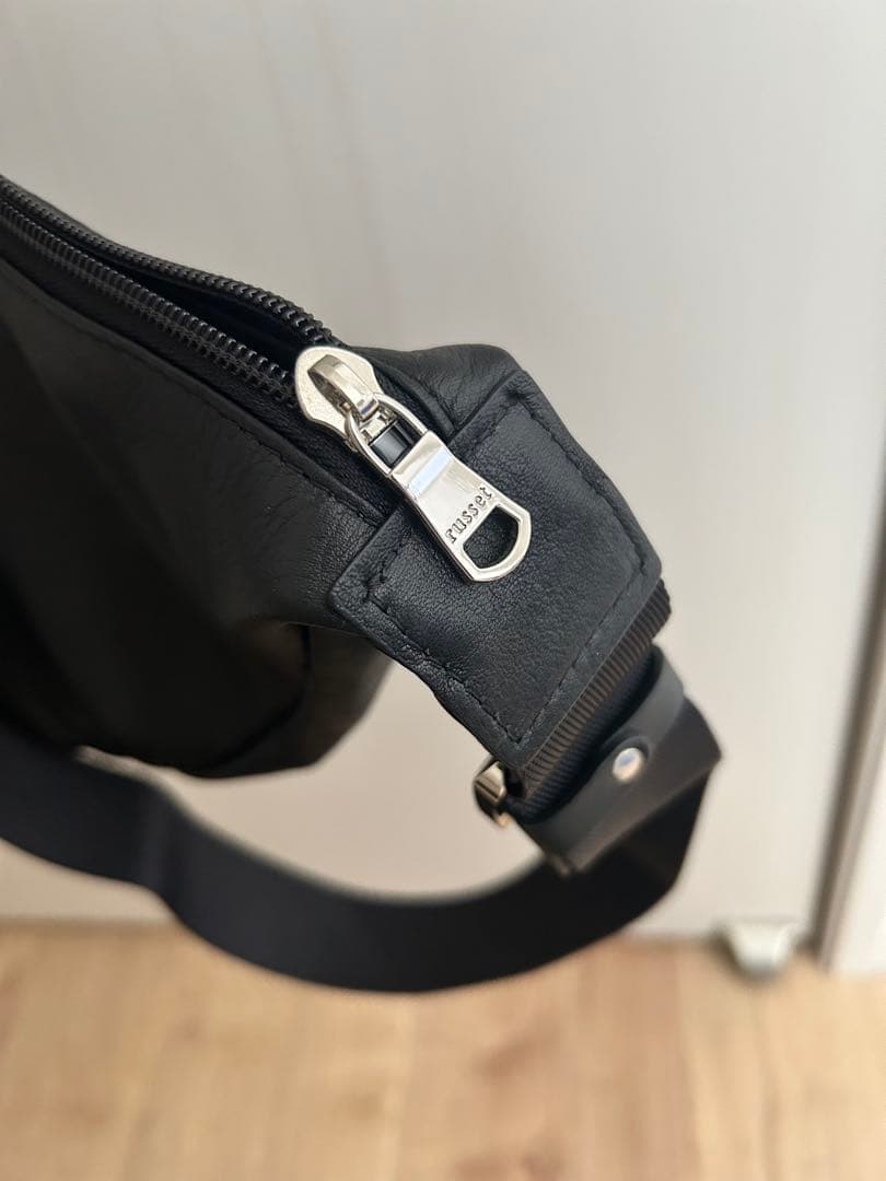 美品　russet ソフトレザーラウンドショルダーバッグ　ブラック