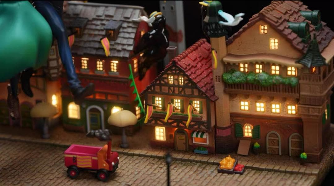 ハウルの動く城 ソフィー&ハウル 空を歩くシーン GK フィギュア 限定品