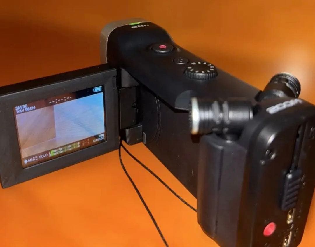 午*読様 Zoom Q4n ハンディビデオレコーダー