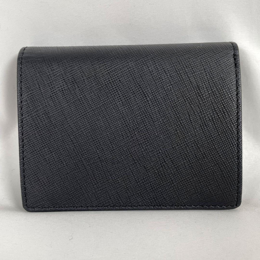 未使用 agnes b. アニエスベー 二つ折り財布 レザー バイフォールド