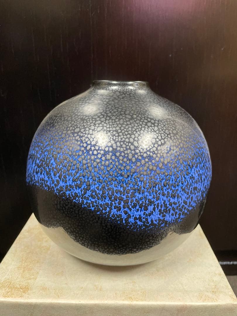 九谷焼 球形花瓶 黒と青
