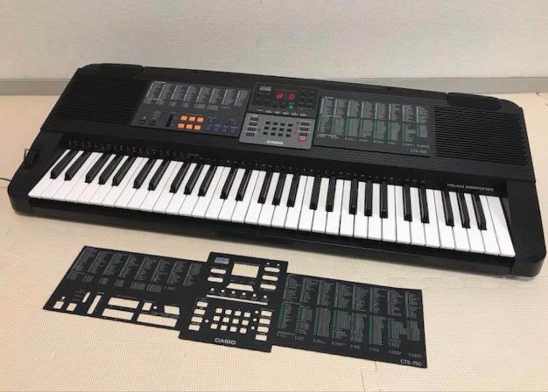 【コメントでスタンド付けます】CASIO61鍵盤 電子キーボード CTK-750