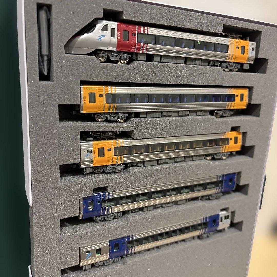 ◾️KATO 10-1938 JR四国8000系 特急「しおかぜ・いしづち」◾️