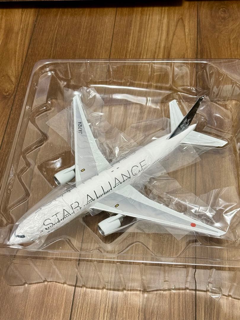 全日空商事 NH20078 JA712A B777-200 1/200