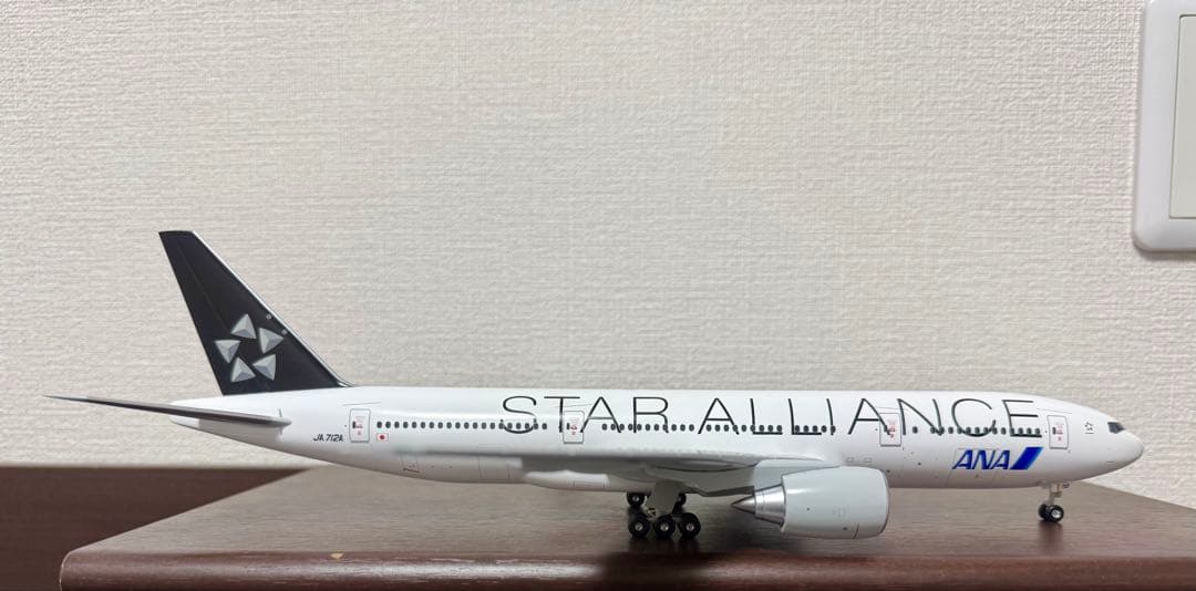 全日空商事 NH20078 JA712A B777-200 1/200