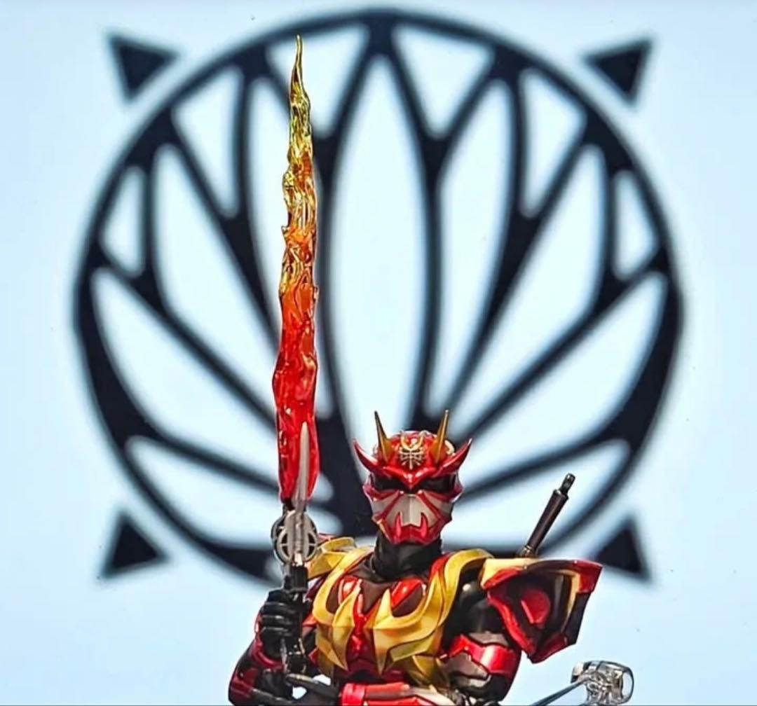 【新品】フィギュアーツ真骨彫用　仮面ライダーアームド響鬼用　炎エフェクト+手首