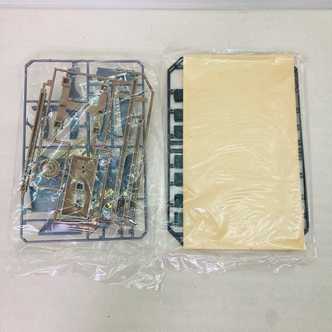 【未組立】国宝 浅葱綾威鎧・兜・大袖付　プラモデル　観賞用モデルセット　1/4