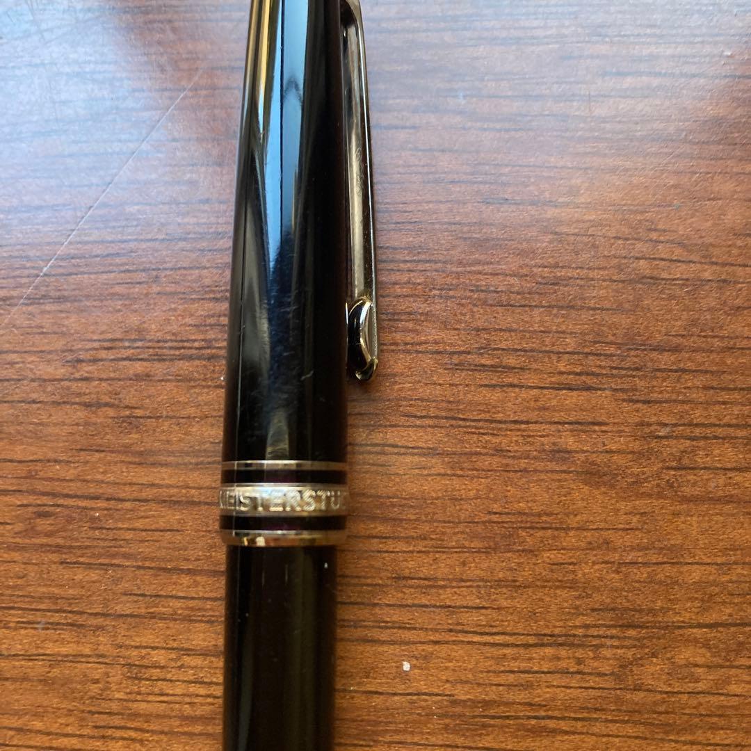 け*い様 モンブラン黒のボールペン 本体