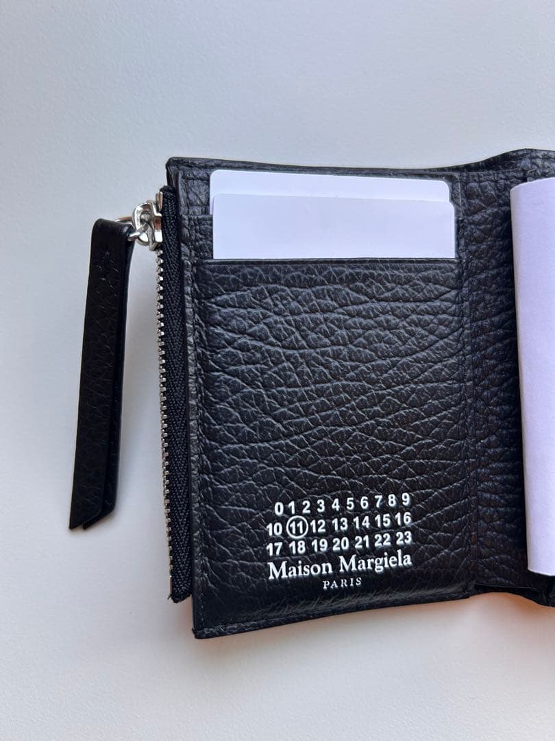 小物 Maison Margiela ZIP COMPACT TRI FOLD